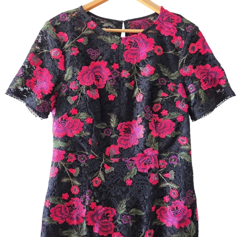 Trina Turk Women's Dress Floral Red Black Size 10 Lace Midi Length Embroidered - Picture 7 of 16